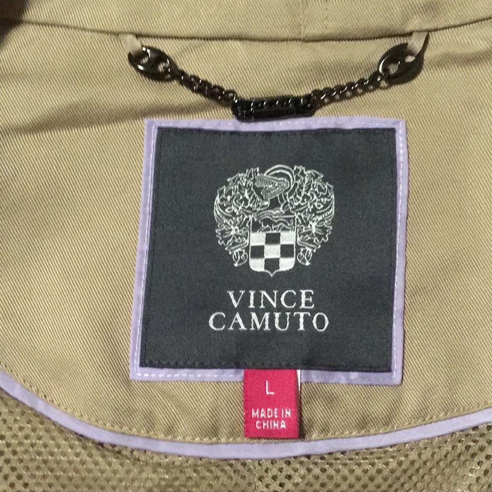 Khaki Vince Camuto trench coat